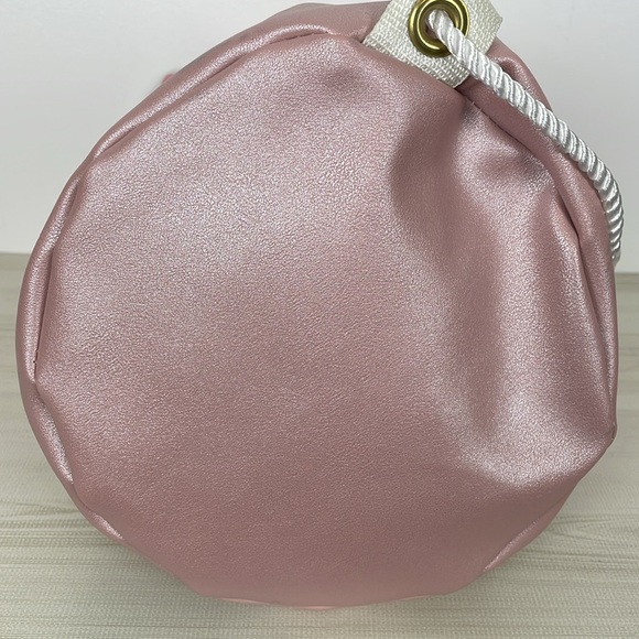 LulaRoe Womens Pink And White Striped Shoulder Cinch Beach Bag - Picture 4 of 6